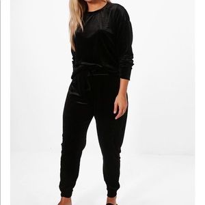 Velvet top and sweat pants